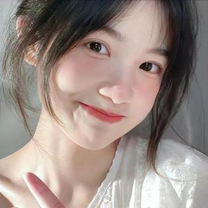 黑丝白虎美女自慰出白浆
